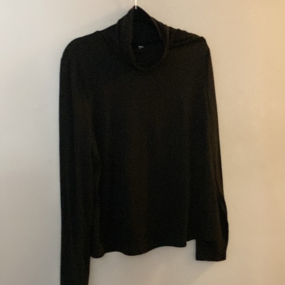 NWOT SEIN CURVE BLACK TURTLENECK - Picture 4 of 9